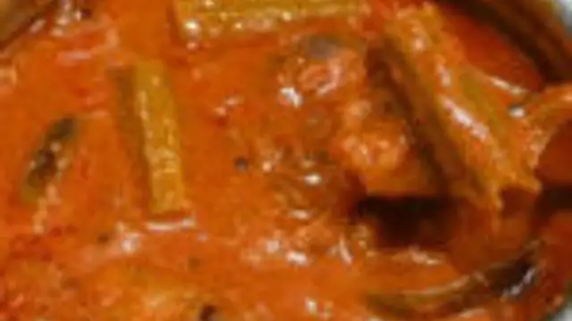 காரசாரமான ருசியில் முருங்கைக்காய் புளிக்குழம்பு ஒரு முறை இப்படி செஞ்சி கொடுங்க!