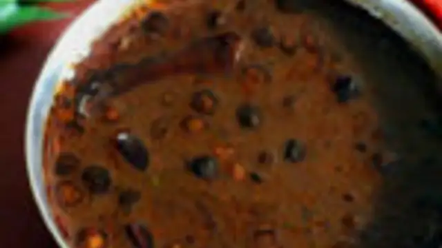 ஸ்ரீரங்கம் அய்யர் வீட்டு வத்த குழம்பு செய்வது எப்படி ?