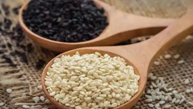 பசு மாட்டிற்கு இந்த 1 பொருளை தானம் கொடுத்தால் லட்சக்கான கடனும் தீரும்!