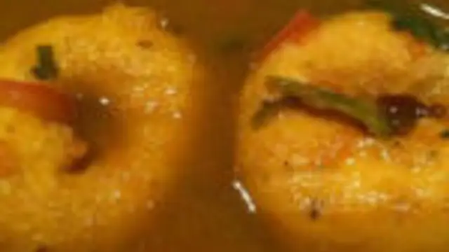 சிம்பிளா 10 நிமிஷத்தில் ருசியான ரச வடை இப்படி செஞ்சி பாருங்க! இதன் ருசியே தனி!
