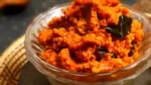 இட்லி தோசைக்கு ஏற்ற மாங்காய் சட்னி செய்வது எப்படி ?