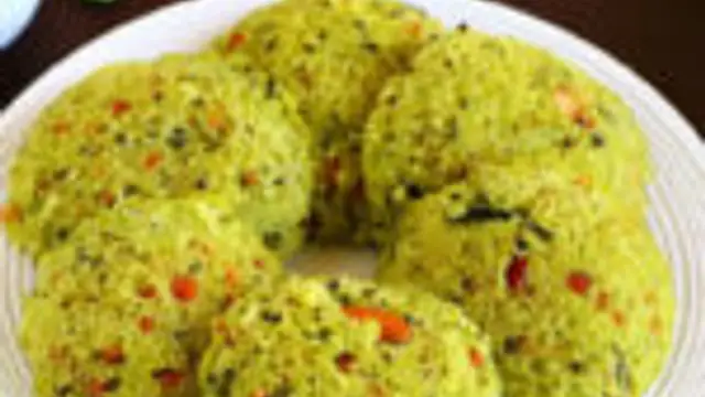 காலை டிபனுக்கு பூ போன்ற மென்மையாக பச்சை பட்டாணி இட்லி இப்படி செய்து பாருங்க! குறைந்தது 10 இட்லியாவது சாப்பிடுவாங்க!