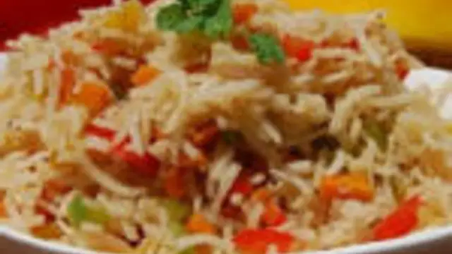 சுவையான காஷ்மீர் ஸ்டைல் ஃப்ரைட் ரைஸ் இப்படி ஒரு முறை செய்து பாருங்கள் இதன் ருசியில் அசந்து விடுவீர்கள்!!!