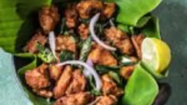 வாழைஇலை சிக்கன் இப்படி ஒரு தரம் செஞ்சி பாருங்க! ஆஹா இதன் ருசியே தனி தான்!