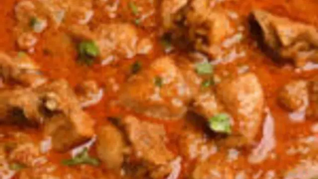 எப்பவும் ஒரே மாதிரியா சிக்கன் குழம்பு வச்சு போர் அடிக்குதா அப்போ இந்த தேங்காய் பால் கோழி குழம்பு ஒரு முறை செஞ்சு பாருங்க!