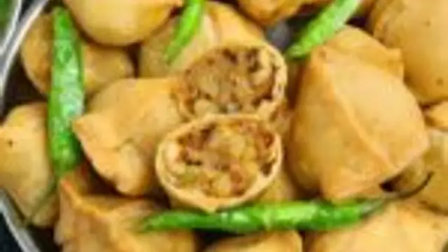 மொறு மொறுனு ருசியான பஞ்சாபி சமோசா இப்படி வீட்டிலயே செஞ்சி பாருங்க! இதன் ருசியே தனி!