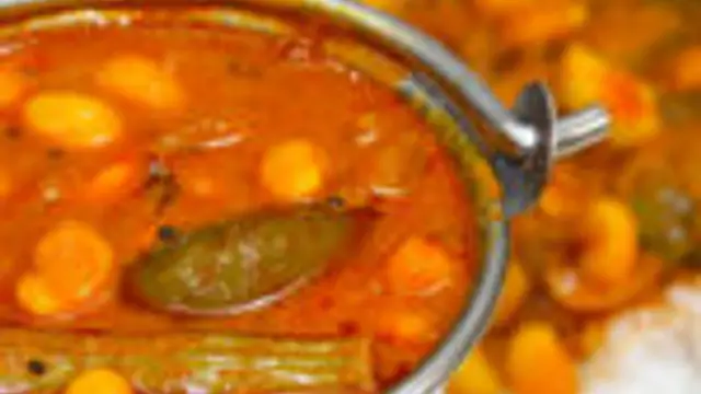 கிராமத்து மொச்சை கொட்டை கார குழம்பு இப்படி செய்து பாருங்க! சுட சுட சோறுடன் ஊற்றி சாப்பிட்டு பாருங்க!