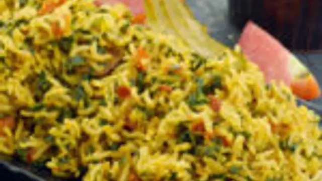 அருமையான புலாவ் சாப்பிட நினைத்தால் ருசியான வெந்தயக்கீரை புலாவ் இப்படி செய்து பாருங்க!