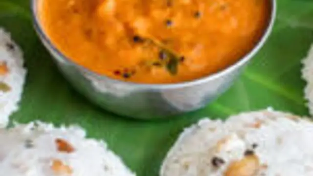 காஞ்சிபுரம் சிறுதானிய இட்லி இப்படி செய்து பாருங்க! 2 இட்லி அதிகமாகவே சாப்பிடுவாங்க!