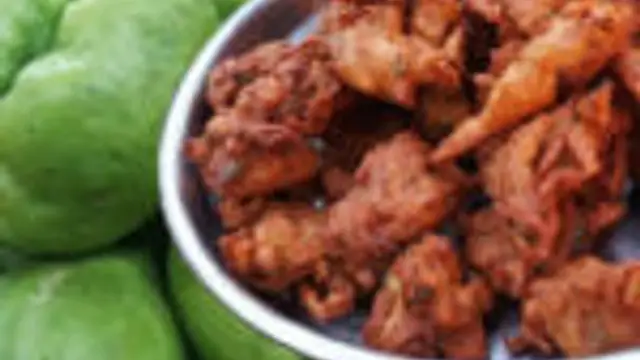 ஸ்நாக்ஸாக சாப்பிட ருசியான சௌசௌ பக்கோடா இப்படி செய்து பாருங்க! மொறு மொறுனு ஸ்நாக்ஸ் ரெடி!!