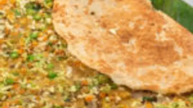 மொறு மொறுப்பான காய்கறி தோசை செய்வது எப்படி ?